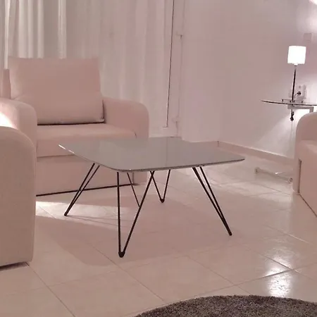 Lägenhet Apartments@tsiantas